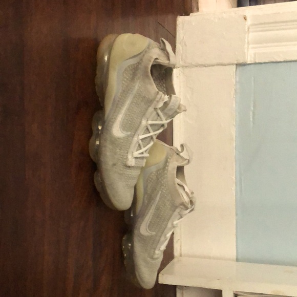 Outgrow them if you want more pictures just let me know - Picture 3 of 6